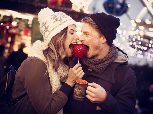2 Tage Adventszauber in Regensburg am Wochenende, Bayern inkl. Frühstück Weihnachtsreise 2024 online kaufen