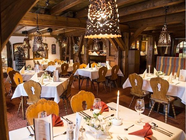 5 Tage Weihnachten in den Bürgerstuben in Willingen (Upland), Hessen inkl. Halbpension Weihnachtsreise 2024 online kaufen 5 Tage Weihnachten in den Bürgerstuben in Willingen (Upland), Hessen inkl. Halbpension Weihnachtsreise 2024 online kaufen