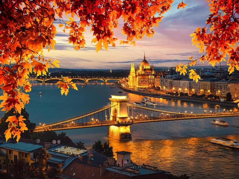 Kreuzfahrten Donau: Flusskreuzfahrt mit MS Lady Cristina ab/an Passau - 5 Nächte Premium-Plus-Schiff mit Vollpension Inkl. Getränkepaket an Bord Weihnachtsreise 2024 online kaufen
